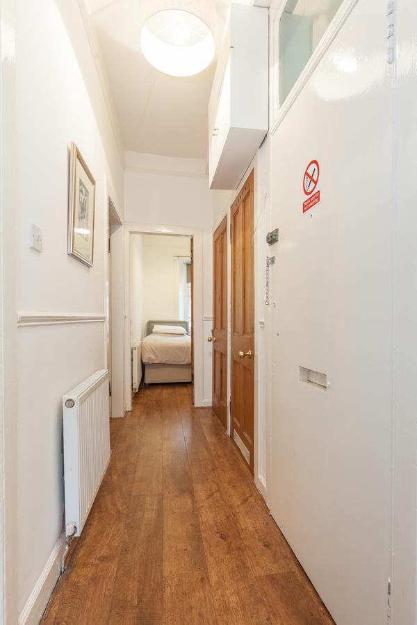 Old Town Edinburgh Apartment Close To Castle And Royal Mile ภายนอก รูปภาพ